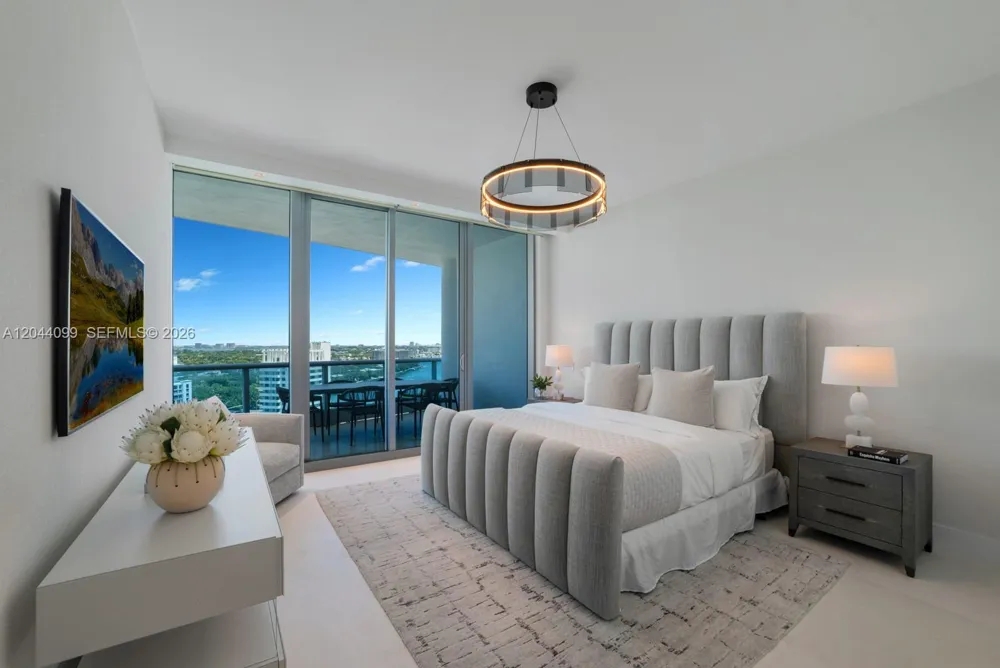 5959 Collins Ave #1804/1805 Miami Beach, FL 33140
