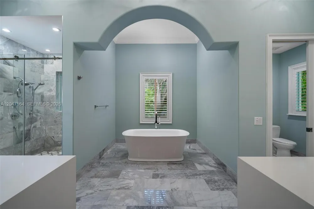 6890 SW 94th St Pinecrest, FL 33156