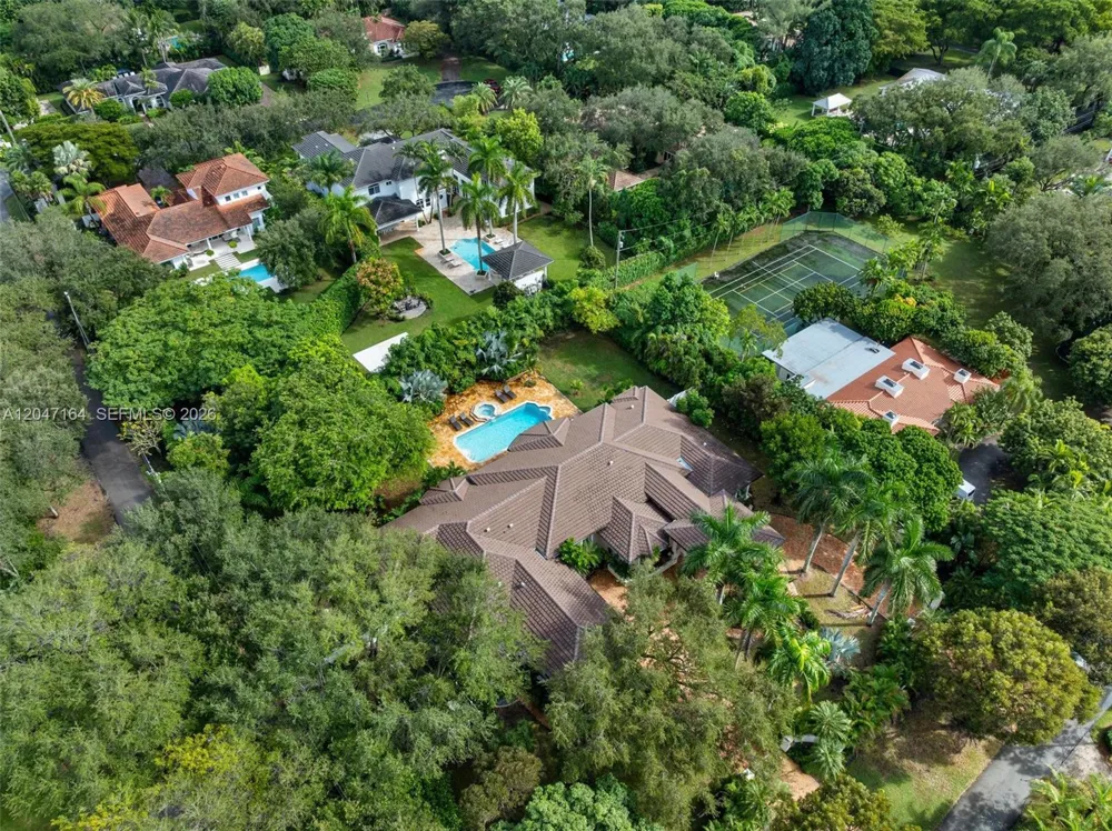 6890 SW 94th St Pinecrest, FL 33156