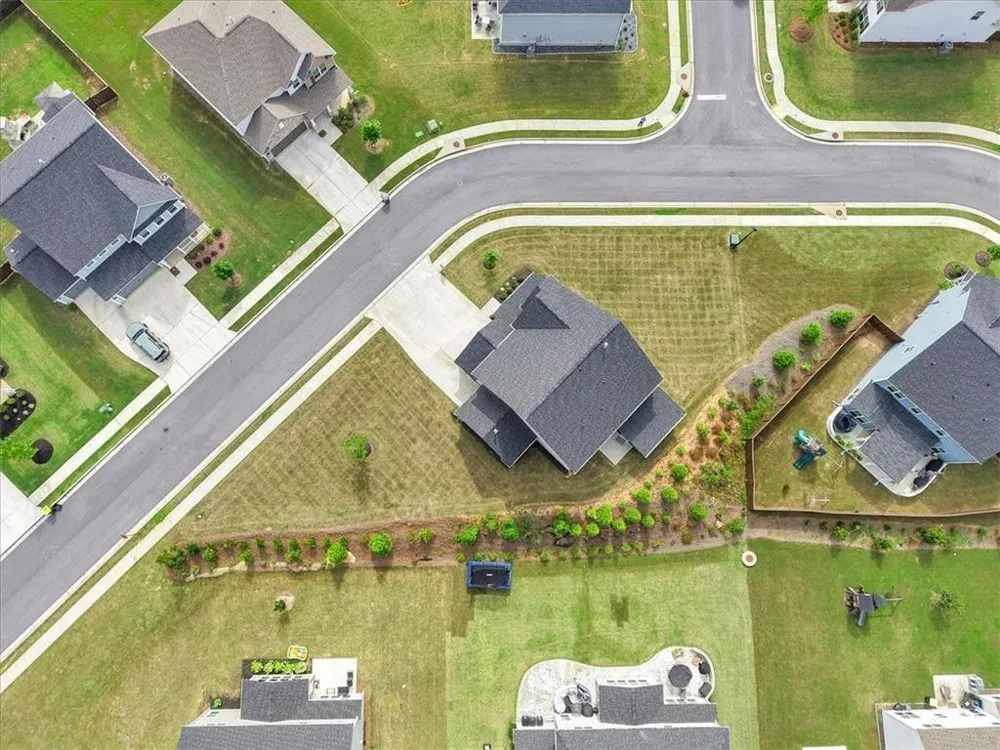 911 Gambino Trace Peachtree City, GA 30269