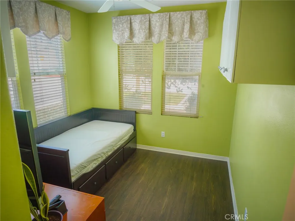 588 Athena Carson, CA 90745