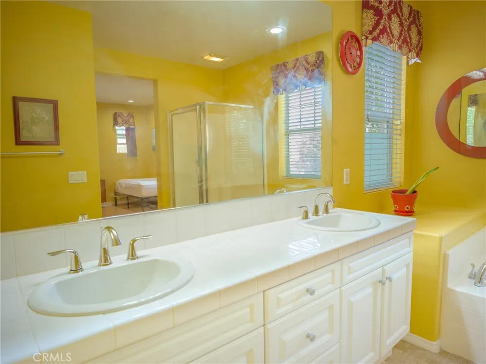 588 Athena Carson, CA 90745