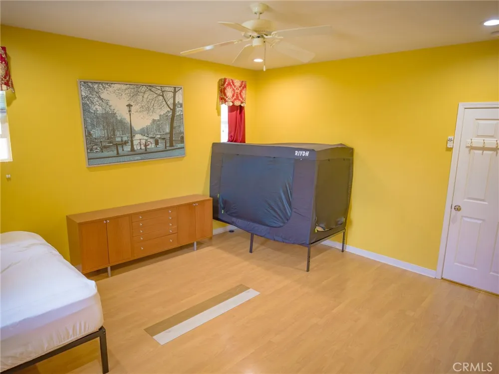 588 Athena Carson, CA 90745
