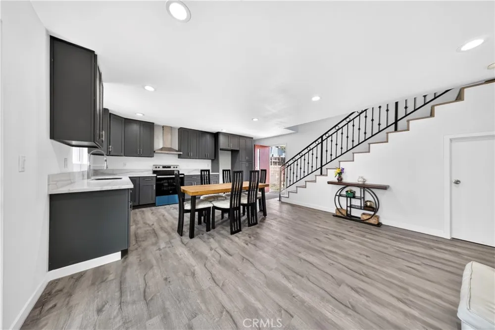 9959 Wisner San Fernando, CA 91345