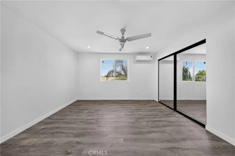 9959 Wisner San Fernando, CA 91345