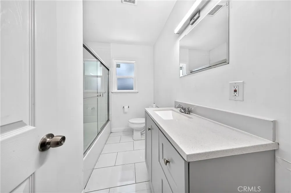9959 Wisner San Fernando, CA 91345