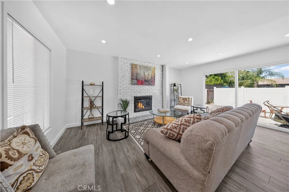 9959 Wisner San Fernando, CA 91345