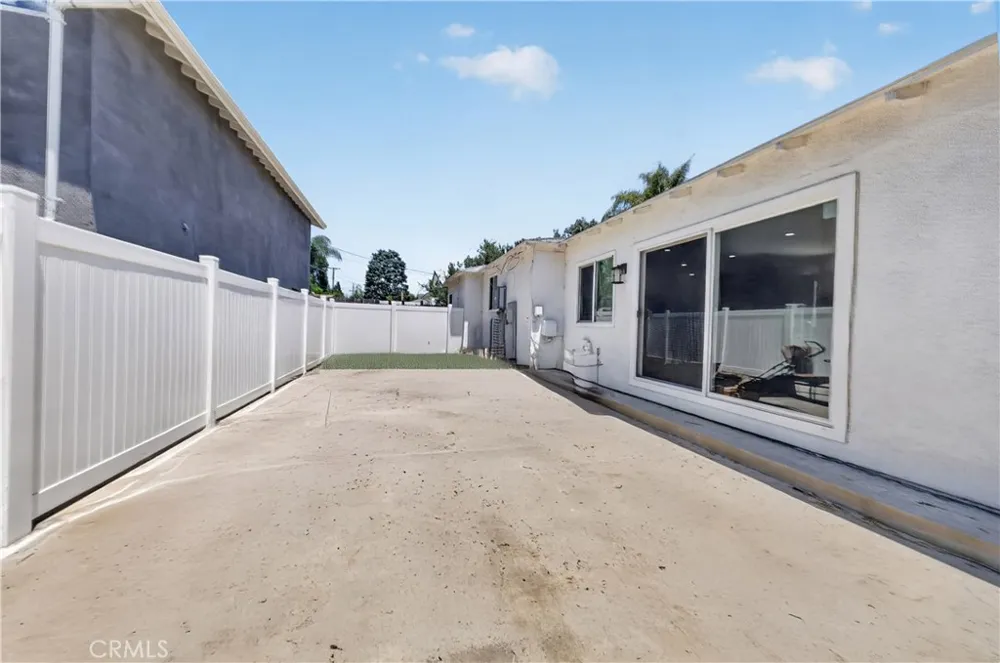 9959 Wisner San Fernando, CA 91345