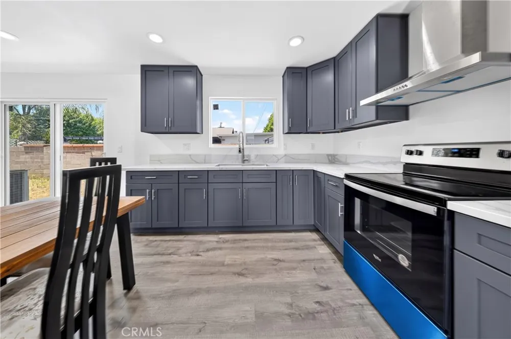 9959 Wisner San Fernando, CA 91345