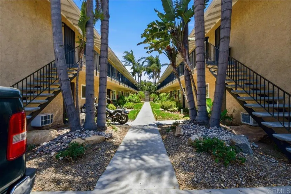 12805 Mapleview St #8 Lakeside, CA 92040