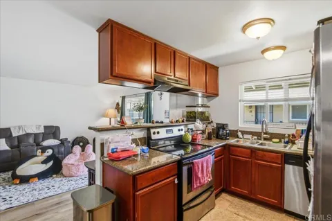 12805 Mapleview St #8