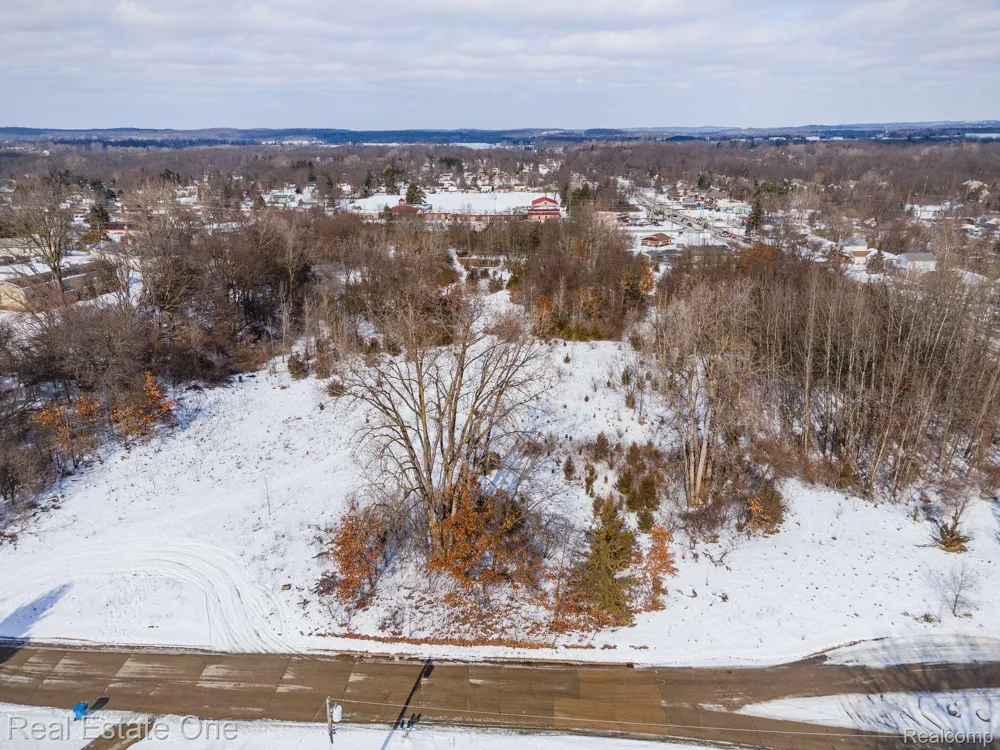 Williams Lake Rd. White Lake Charter Township, MI 48386