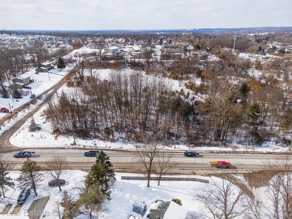Williams Lake Rd. White Lake Charter Township, MI 48386