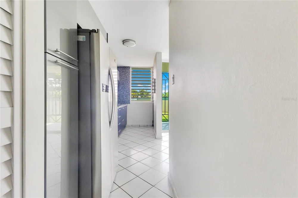 AVE. TRIOVEGABAJEÑO COND. TORRE VISTA #APT. 1504 Vega Baja, PR 00693