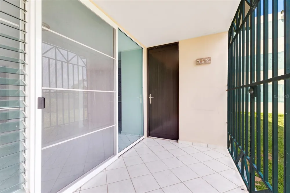 AVE. TRIOVEGABAJEÑO COND. TORRE VISTA #APT. 1504 Vega Baja, PR 00693