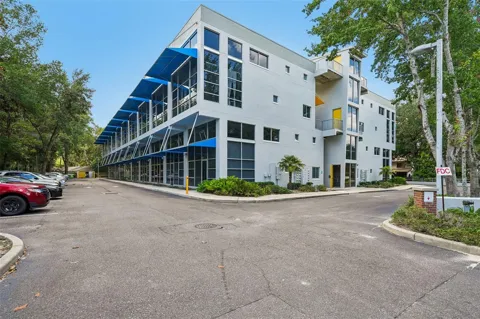 2515 SW 35TH PLACE #103