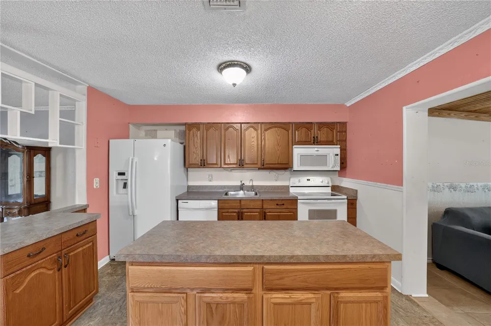 2875 NE 49TH STREET ocala, FL 34479