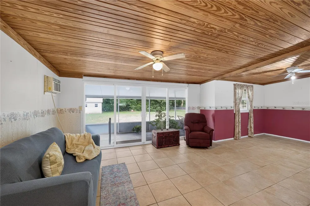 2875 NE 49TH STREET ocala, FL 34479