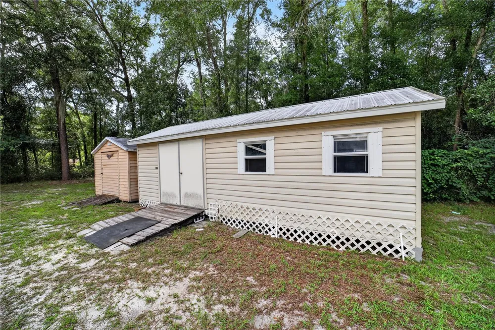 2875 NE 49TH STREET ocala, FL 34479