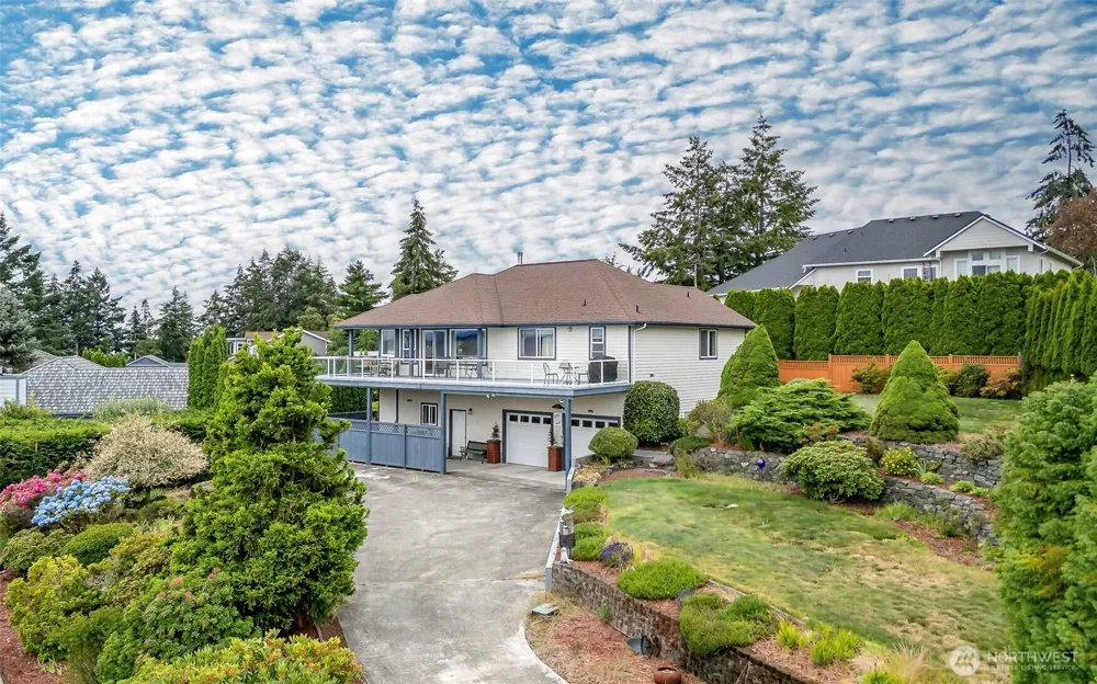 1550 13th Court Fox Island, WA 98333