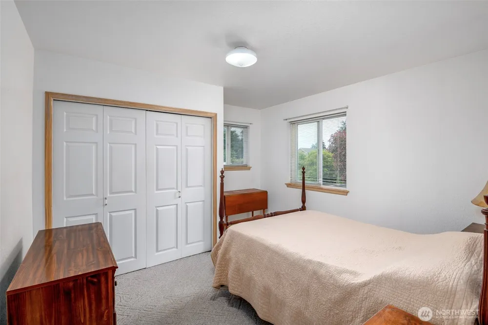 1550 13th Court Fox Island, WA 98333