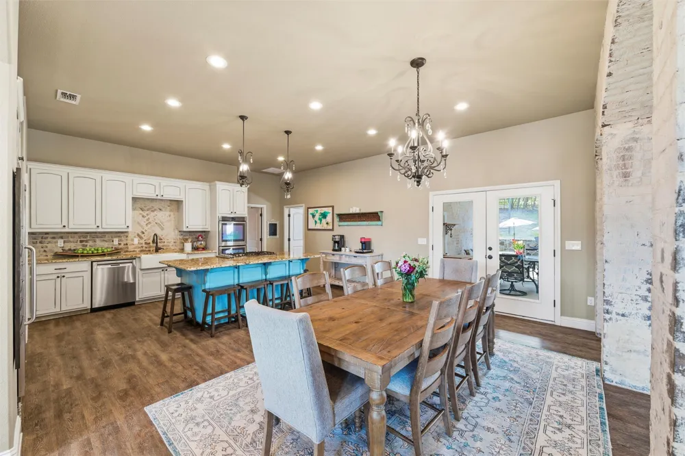 128 E Remuda Court Fort Worth, TX 76108