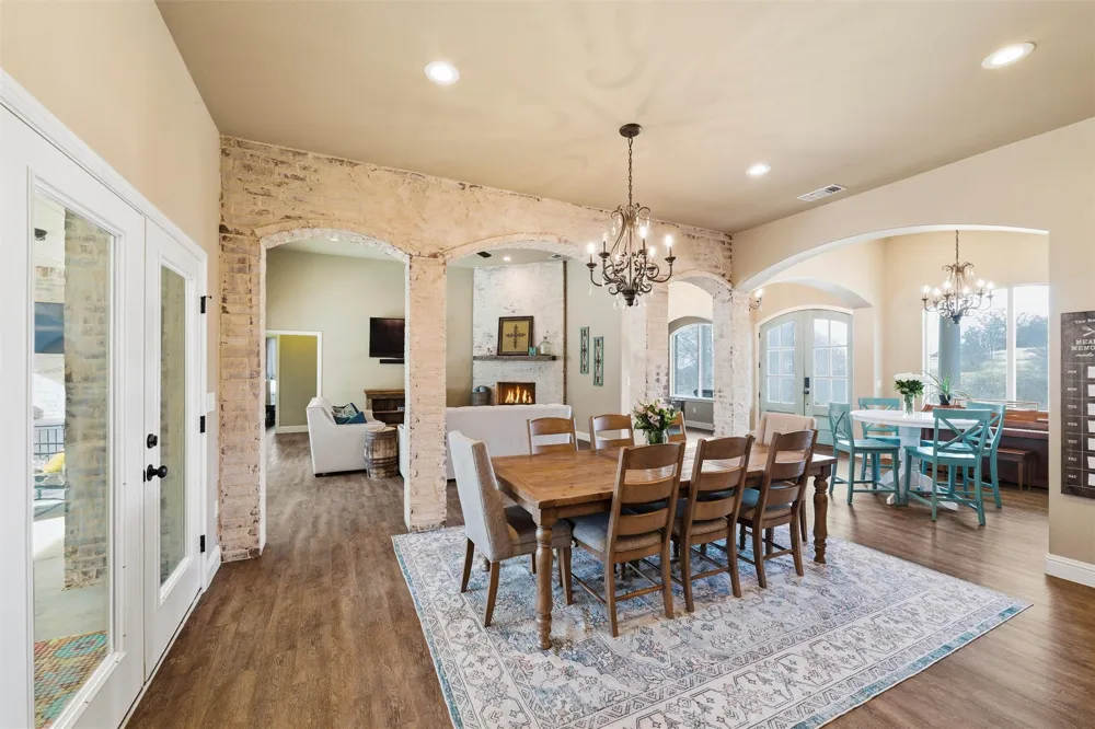 128 E Remuda Court Fort Worth, TX 76108