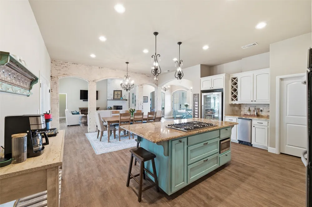 128 E Remuda Court Fort Worth, TX 76108