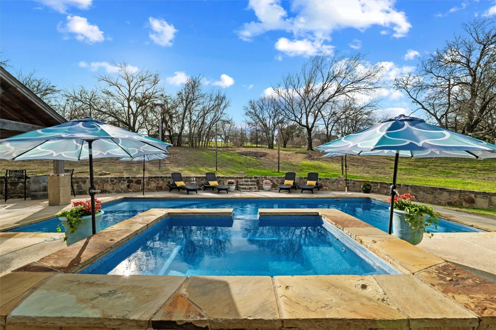 128 E Remuda Court Fort Worth, TX 76108