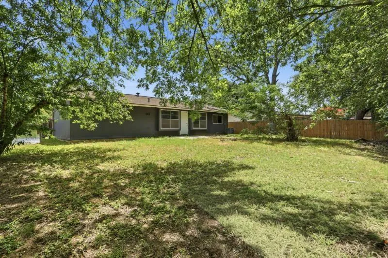 5222 Charolais Drive San Antonio, TX 78247