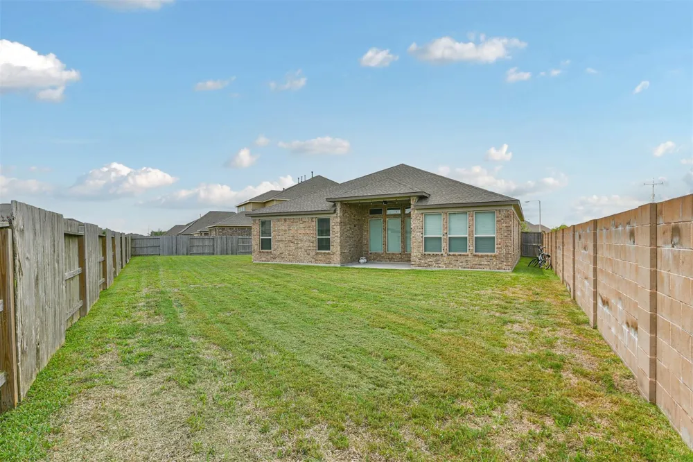 12617 White Cove Drive Texas City, TX 77568