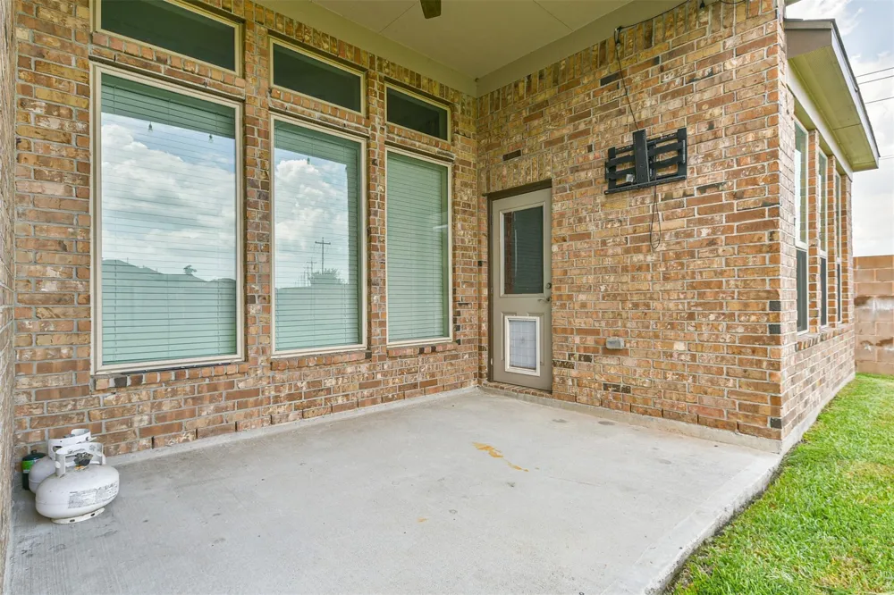 12617 White Cove Drive Texas City, TX 77568