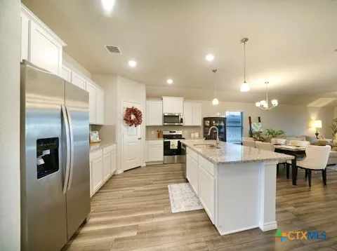 3884 Lorenzen Court
