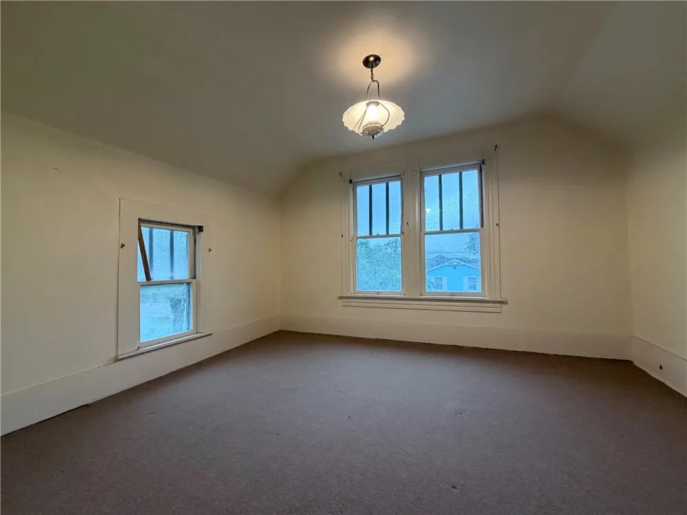 429 W Richard Avenue Kingsville, TX 78363