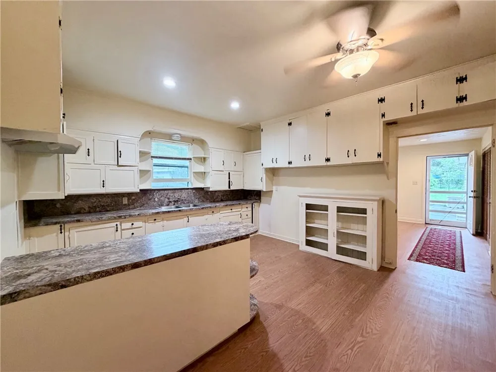 429 W Richard Avenue Kingsville, TX 78363