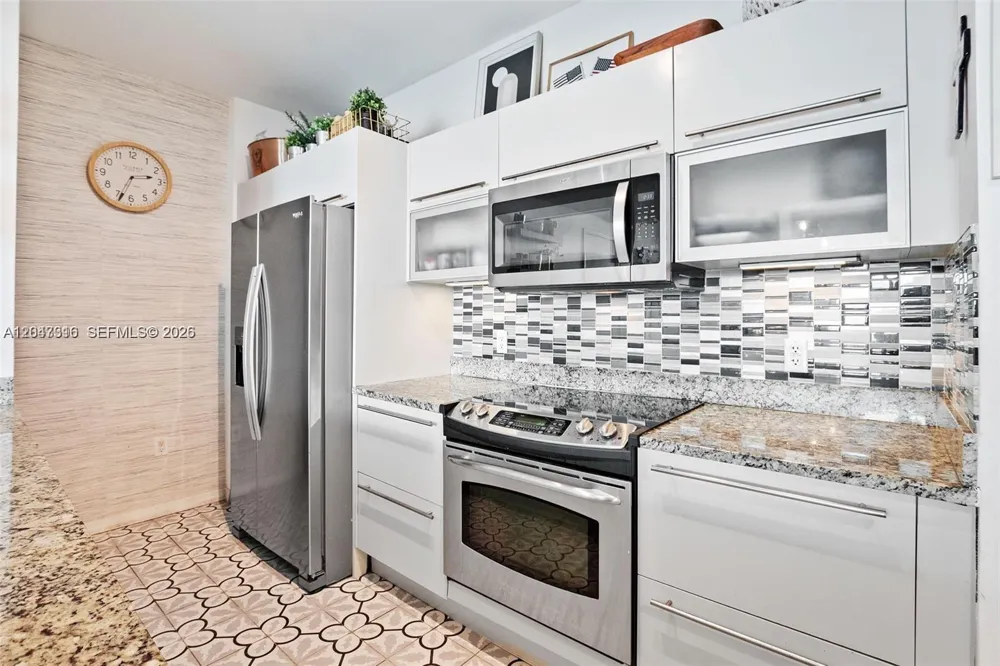 951 Brickell Ave #3207 Miami, FL 33131