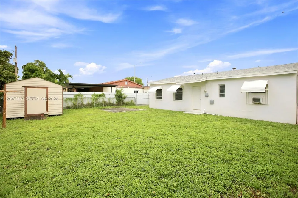 790 E 6th Pl Hialeah, FL 33010