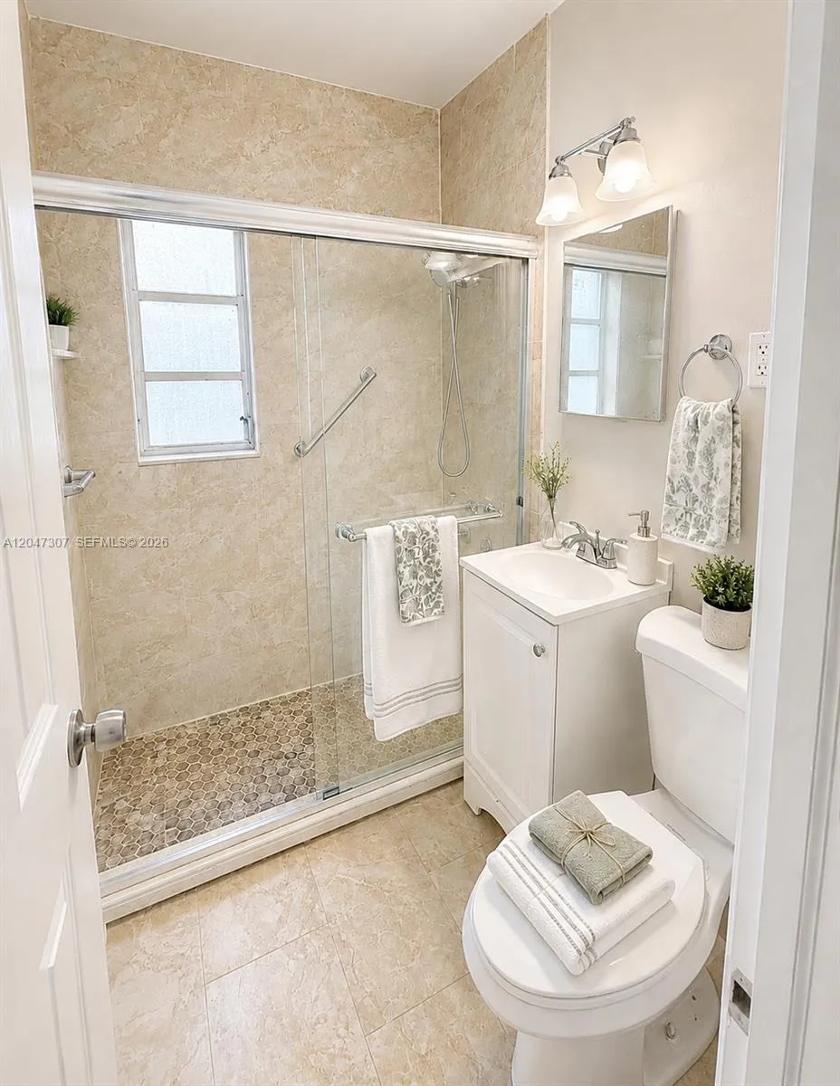790 E 6th Pl Hialeah, FL 33010