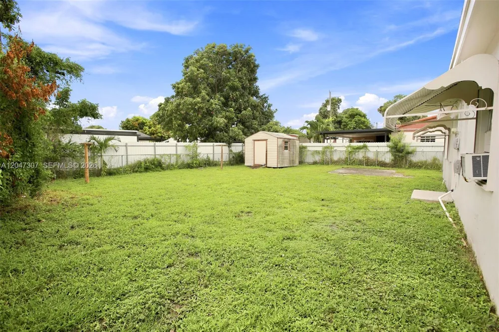 790 E 6th Pl Hialeah, FL 33010