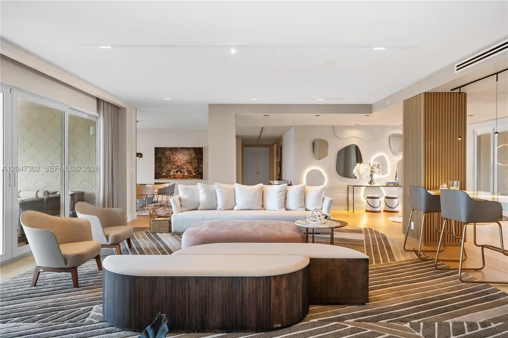 5242 Fisher Island Dr #5242 Miami Beach, FL 33109