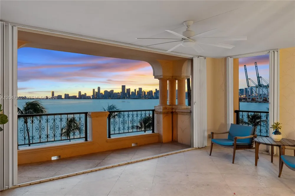 5242 Fisher Island Dr #5242 Miami Beach, FL 33109