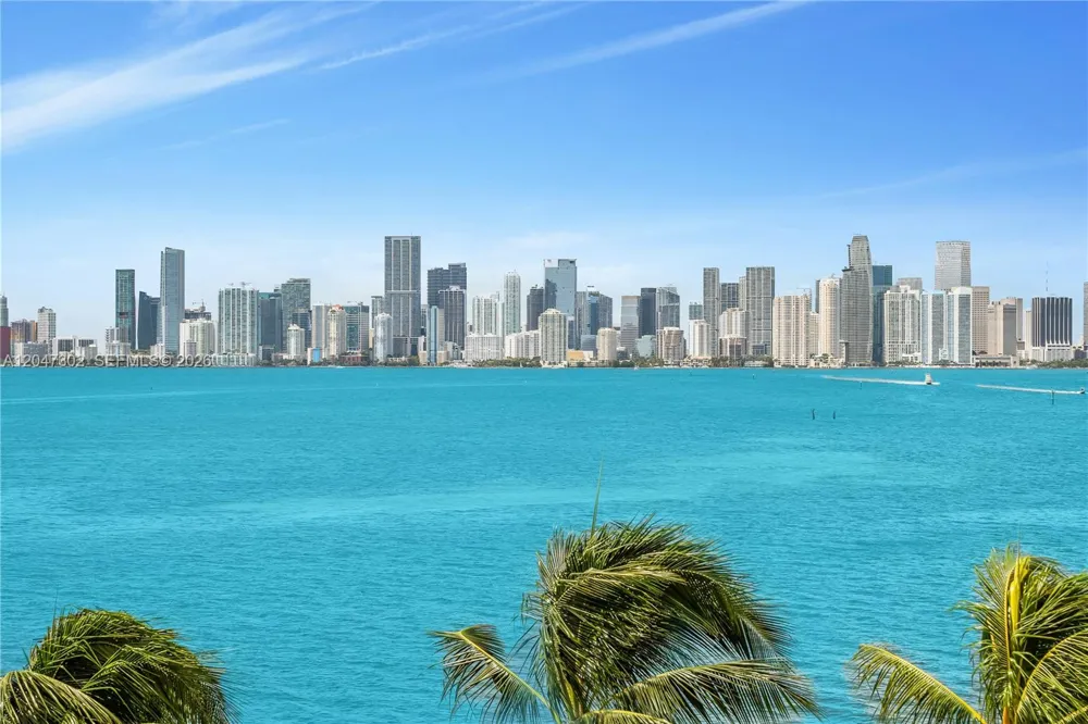 5242 Fisher Island Dr #5242 Miami Beach, FL 33109