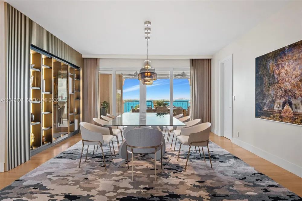 5242 Fisher Island Dr #5242 Miami Beach, FL 33109