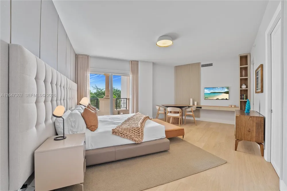 5242 Fisher Island Dr #5242 Miami Beach, FL 33109