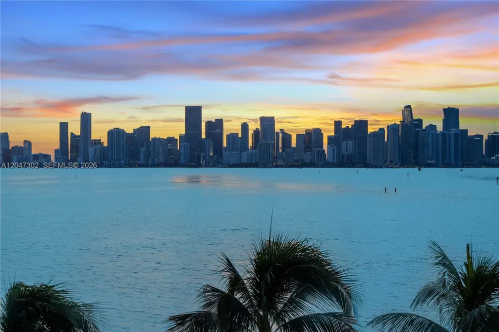 5242 Fisher Island Dr #5242 Miami Beach, FL 33109