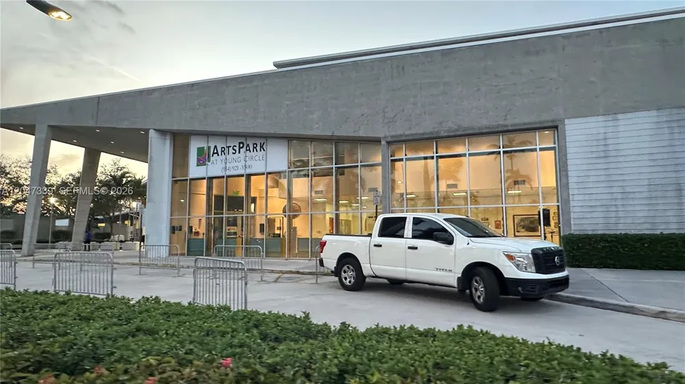 140 S Dixie Hwy #808 Hollywood, FL 33020