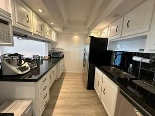 199 Ocean Lane Dr #903 Key Biscayne, FL 33149