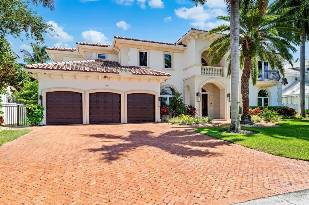 2320 NE 34th Court Lighthouse Point, FL 33064