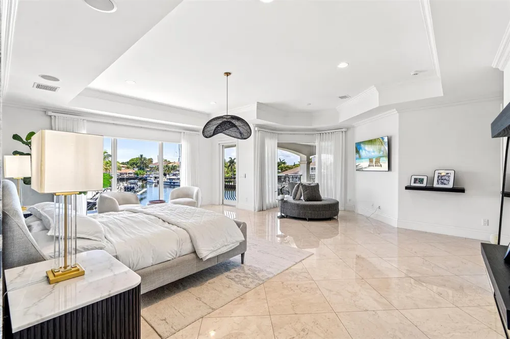 2320 NE 34th Court Lighthouse Point, FL 33064