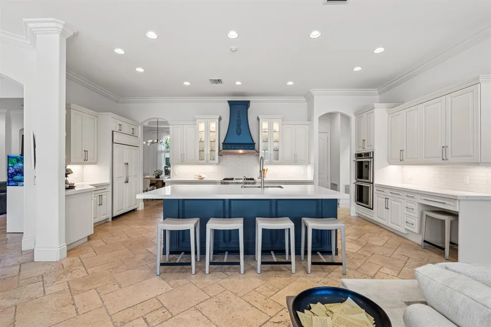 2320 NE 34th Court Lighthouse Point, FL 33064